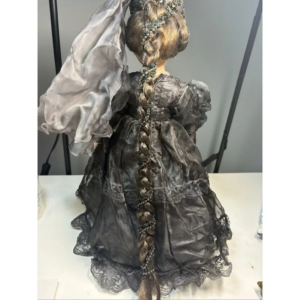 Gothic, emo bride doll, horror
